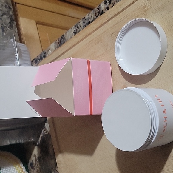 Peach & Lily Moisture Pads - Picture 5 of 8